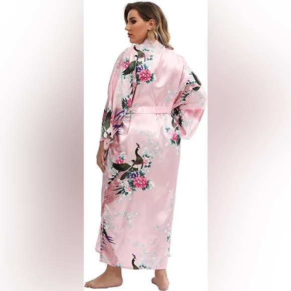 PLUS Satin PinkFloral Robe Lingerie - Picture 4 of 6